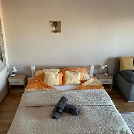 Sweet-home Erkélyes Appartamento *